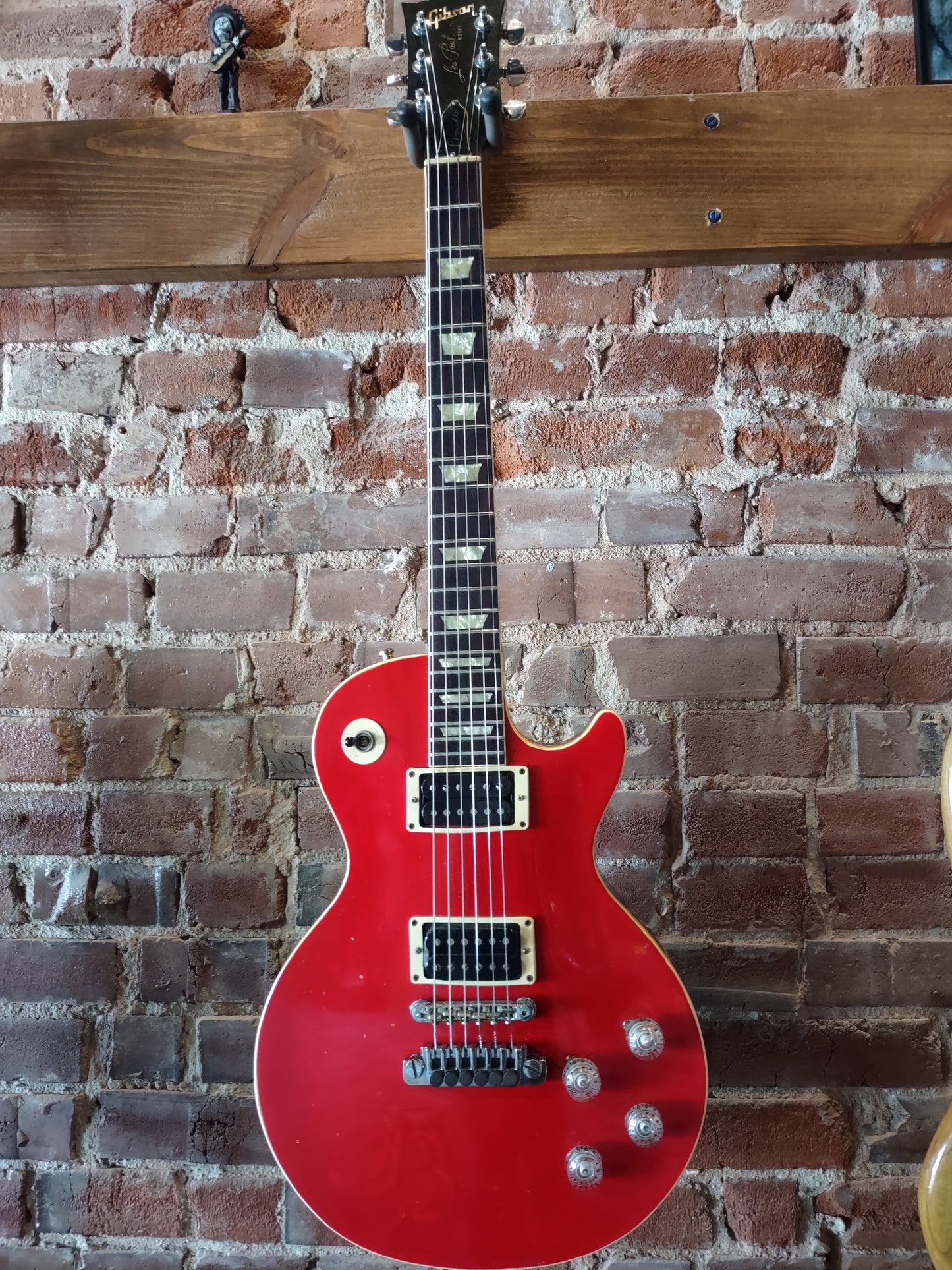 1971 Gibson Les Paul Deluxe Refin Red with case