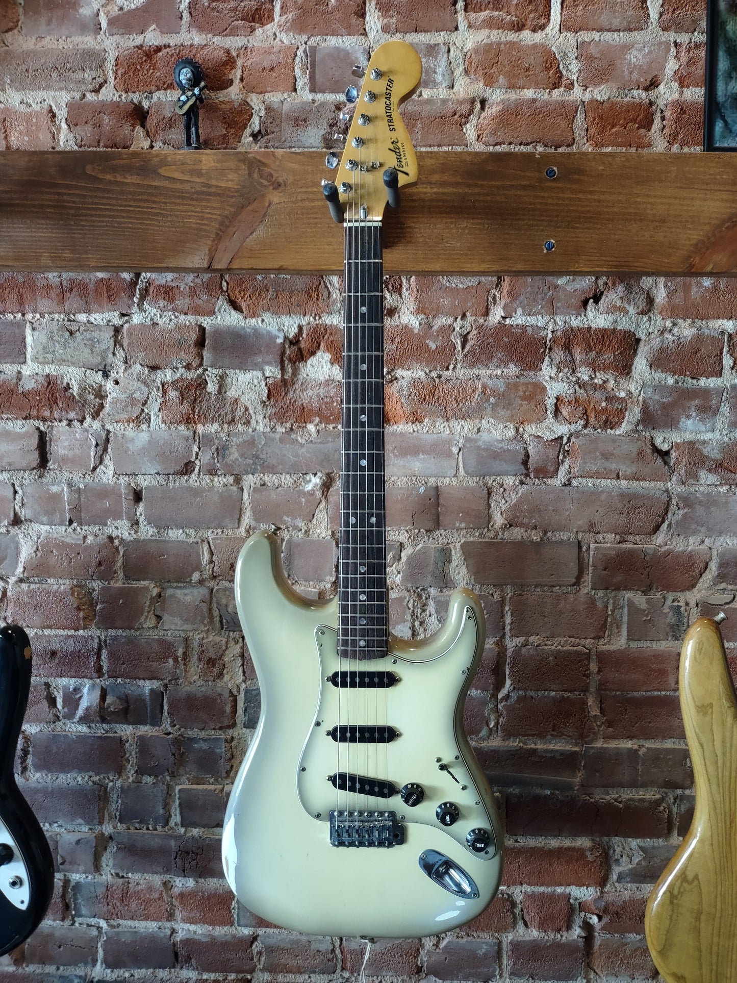 1979 Fender Stratocaster Antigua with case