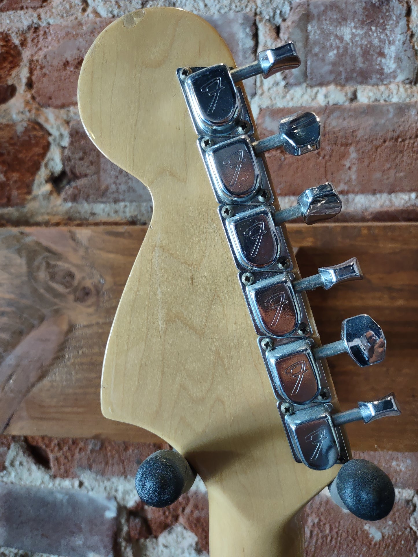 1979 Fender Stratocaster Antigua with case