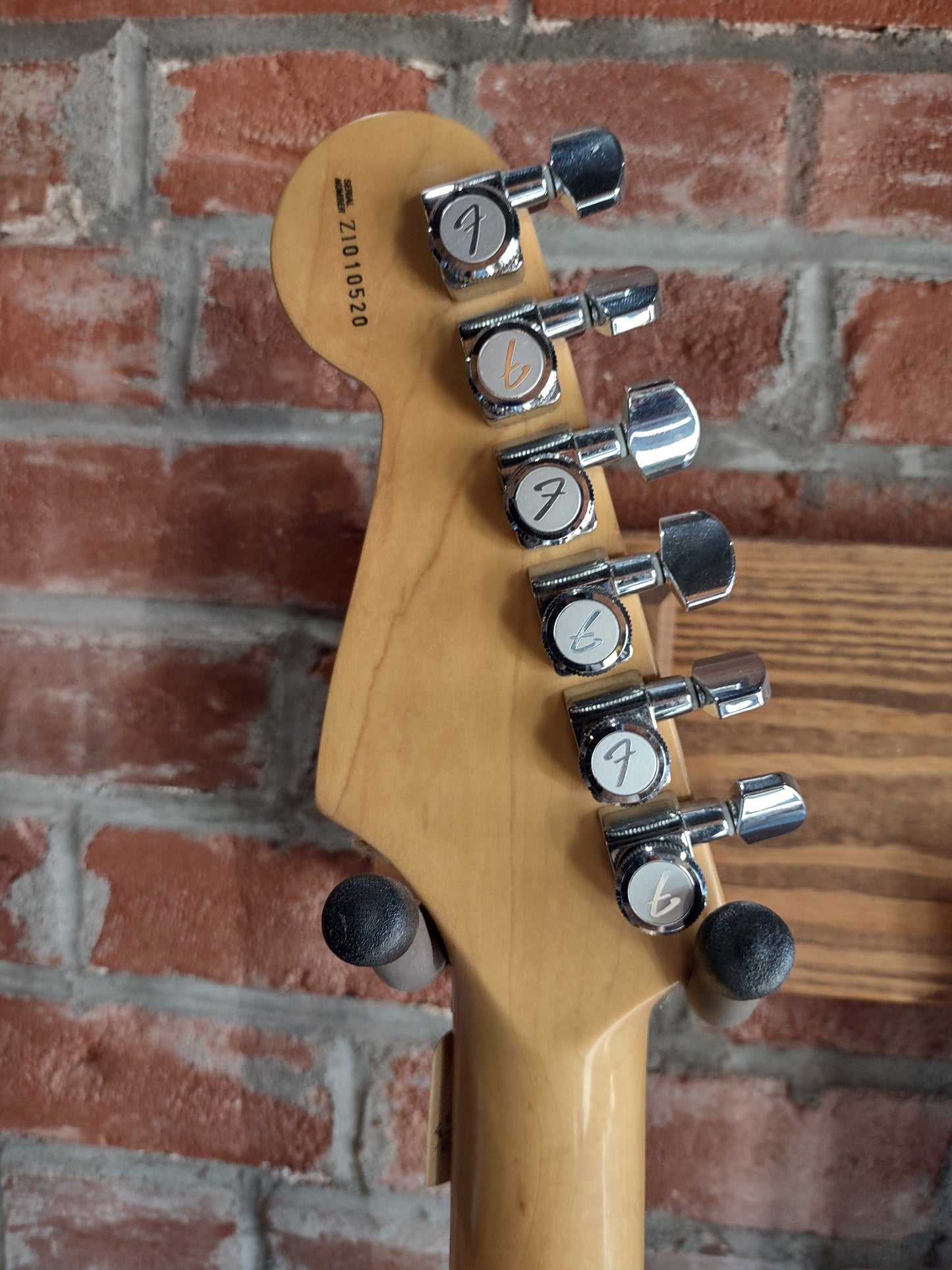 2005 Fender Stratocaster Deluxe