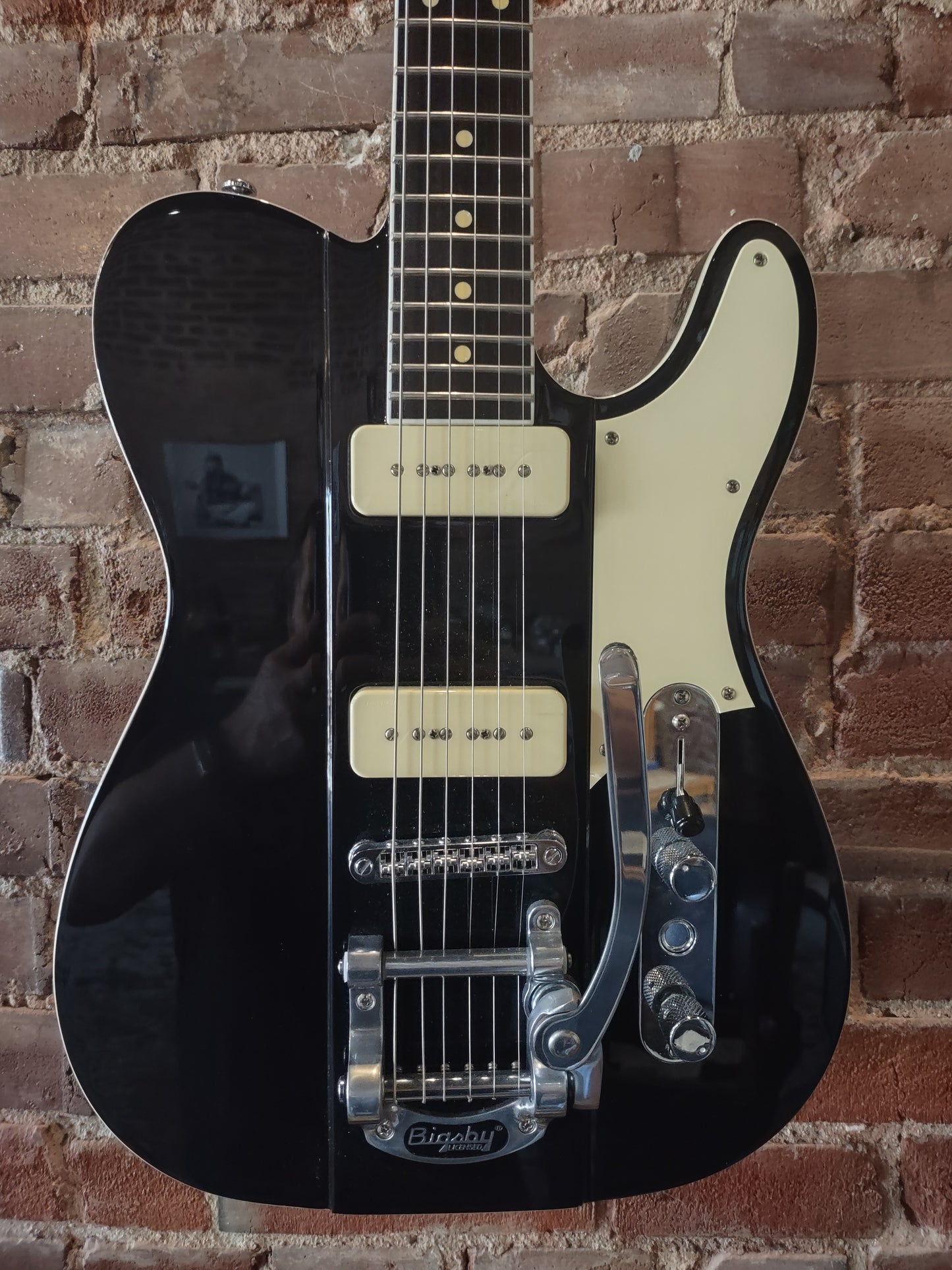 Greg Koch Reverend - Black W/case