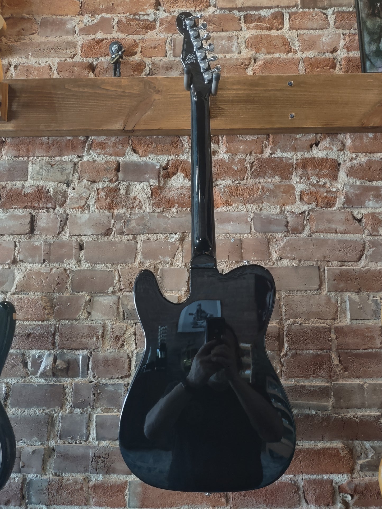 Greg Koch Reverend - Black W/case