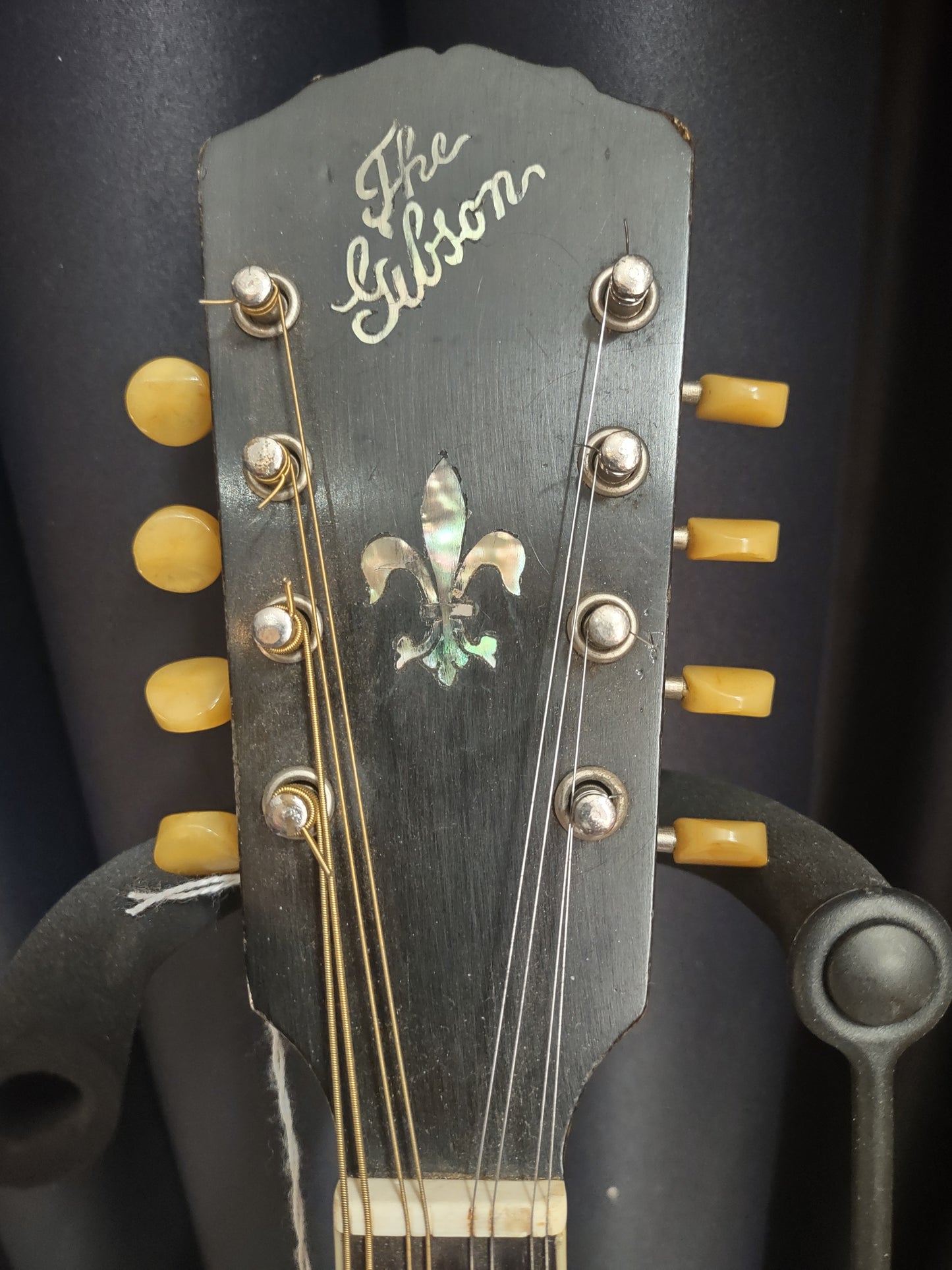 1918 Gibson A4