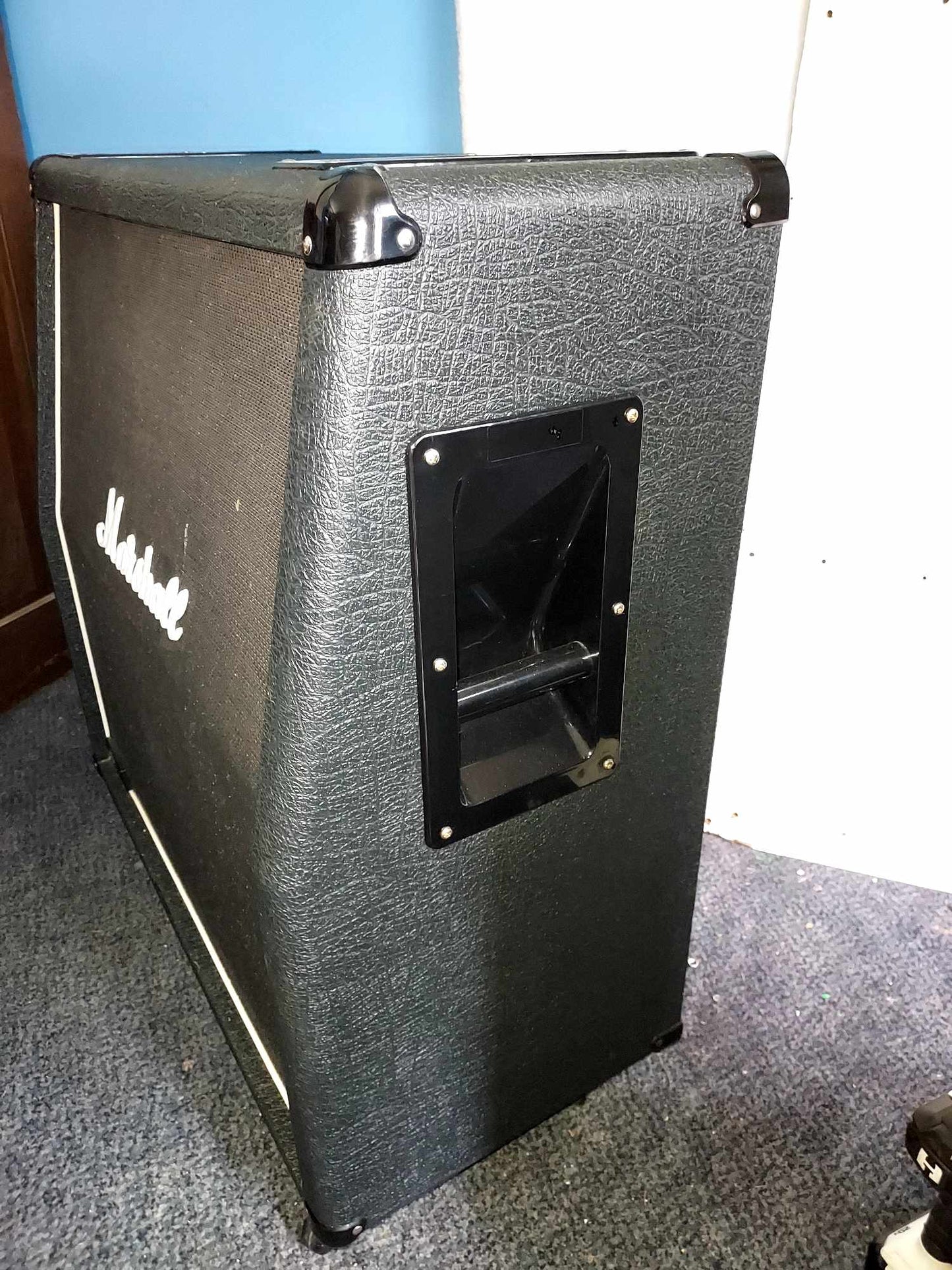 Marshall 1960A Slant front 4-12 cabinet