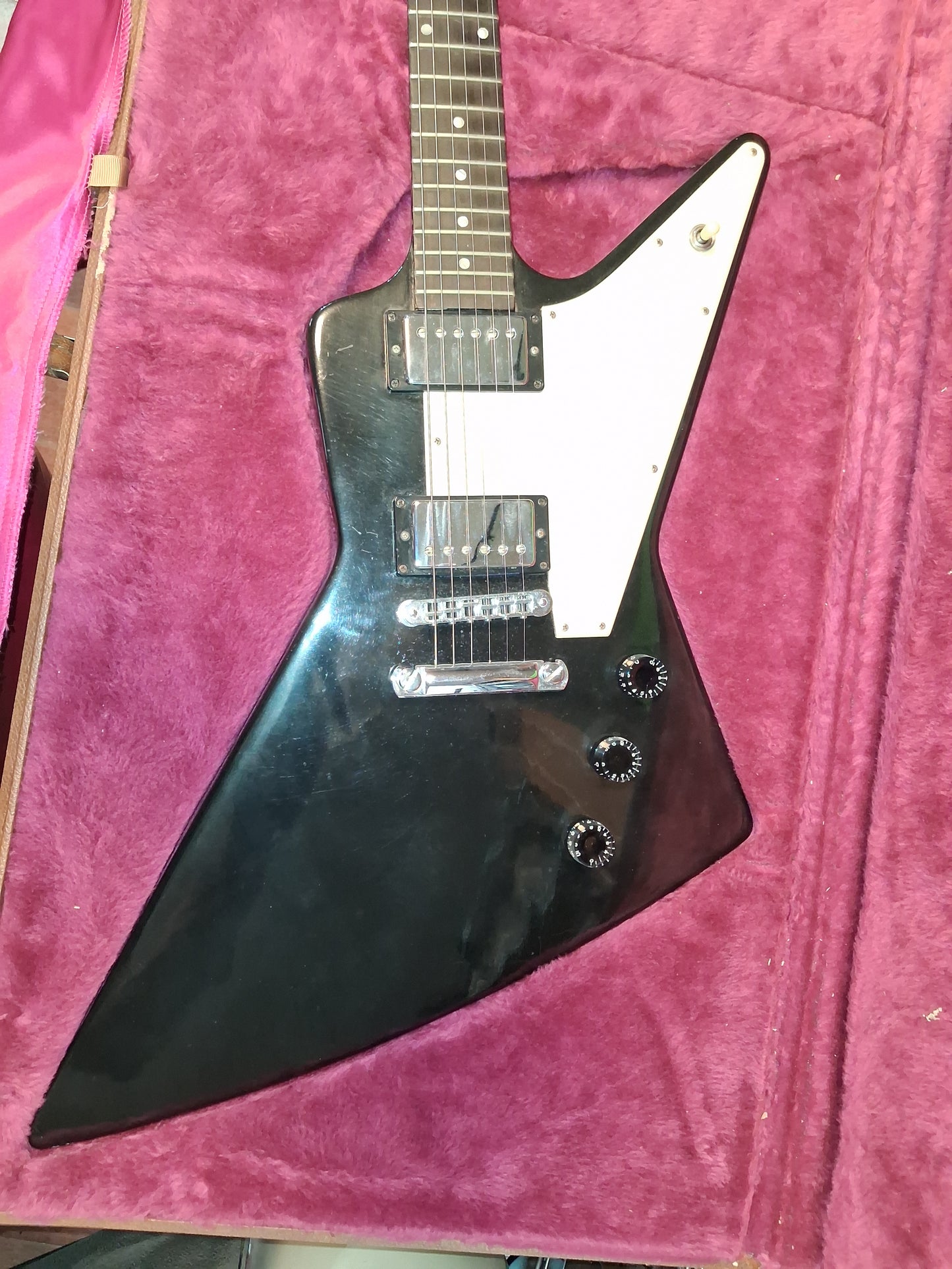 1982 Gibson Explorer Black