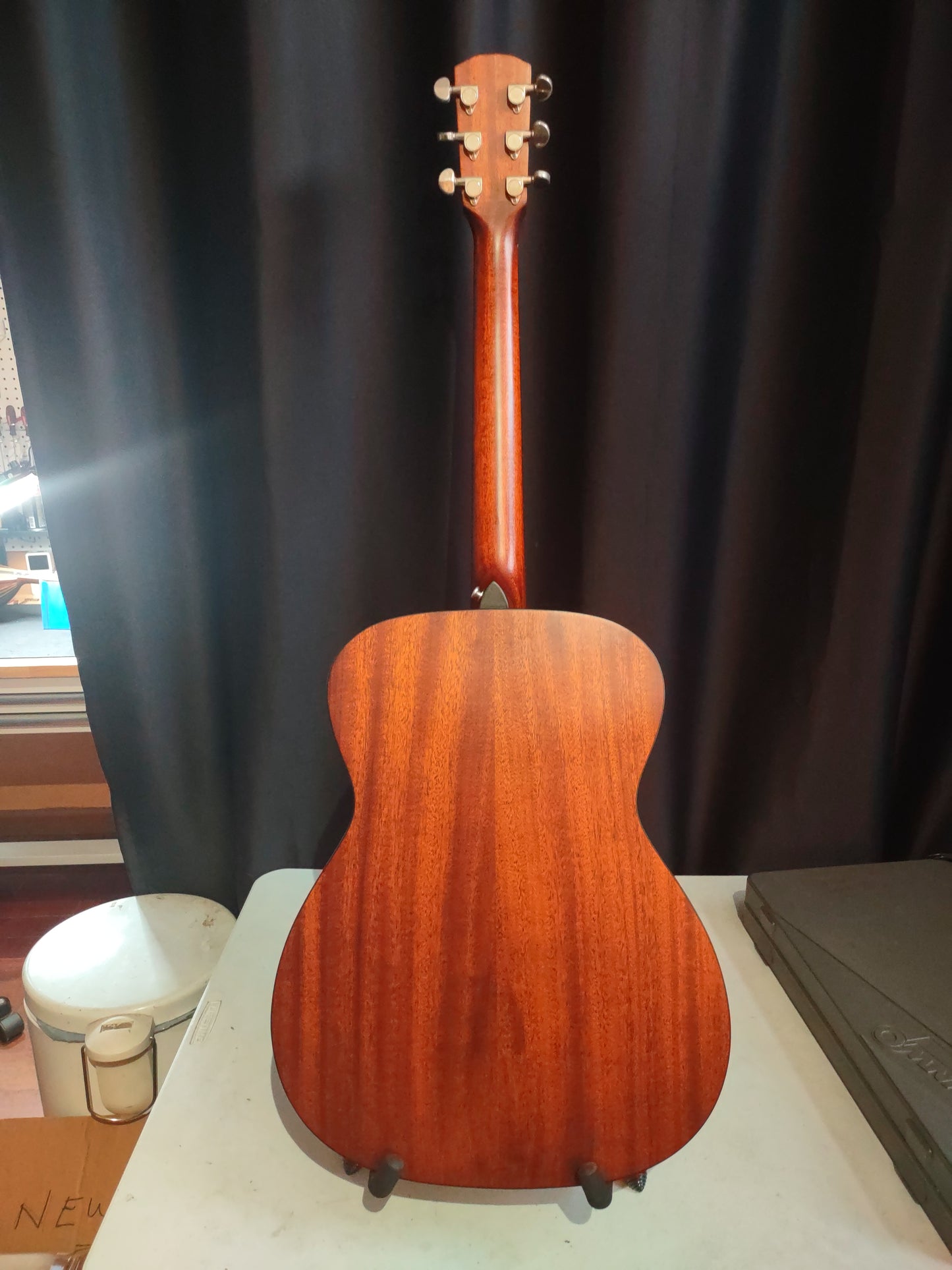 Alverez Acoustic Model # RF 20 SM. with case
