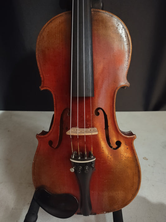 Violin -  No Lable - with case & Bow
