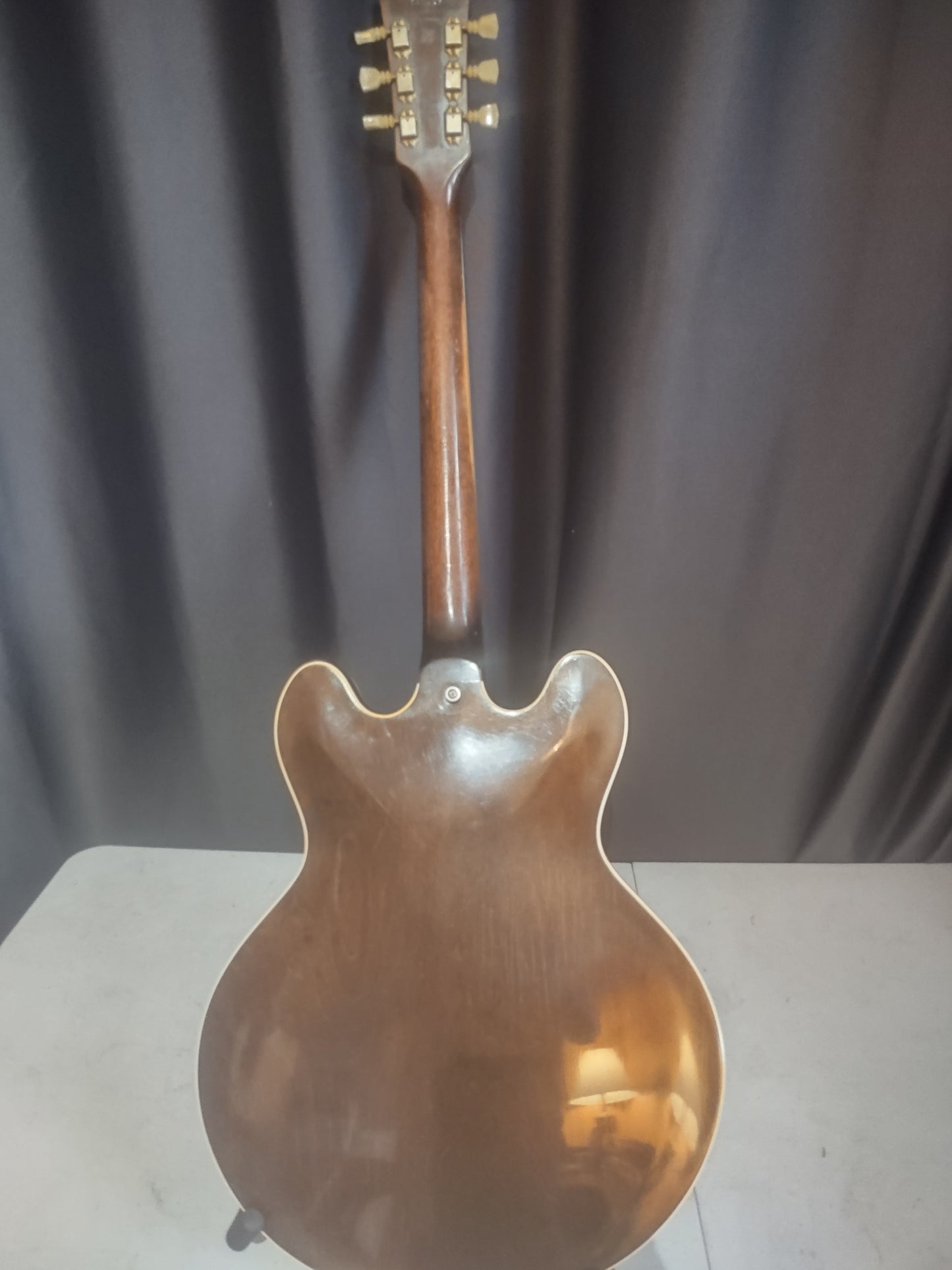 Gibson 335 1969  Brown with Bigsby with OHSC