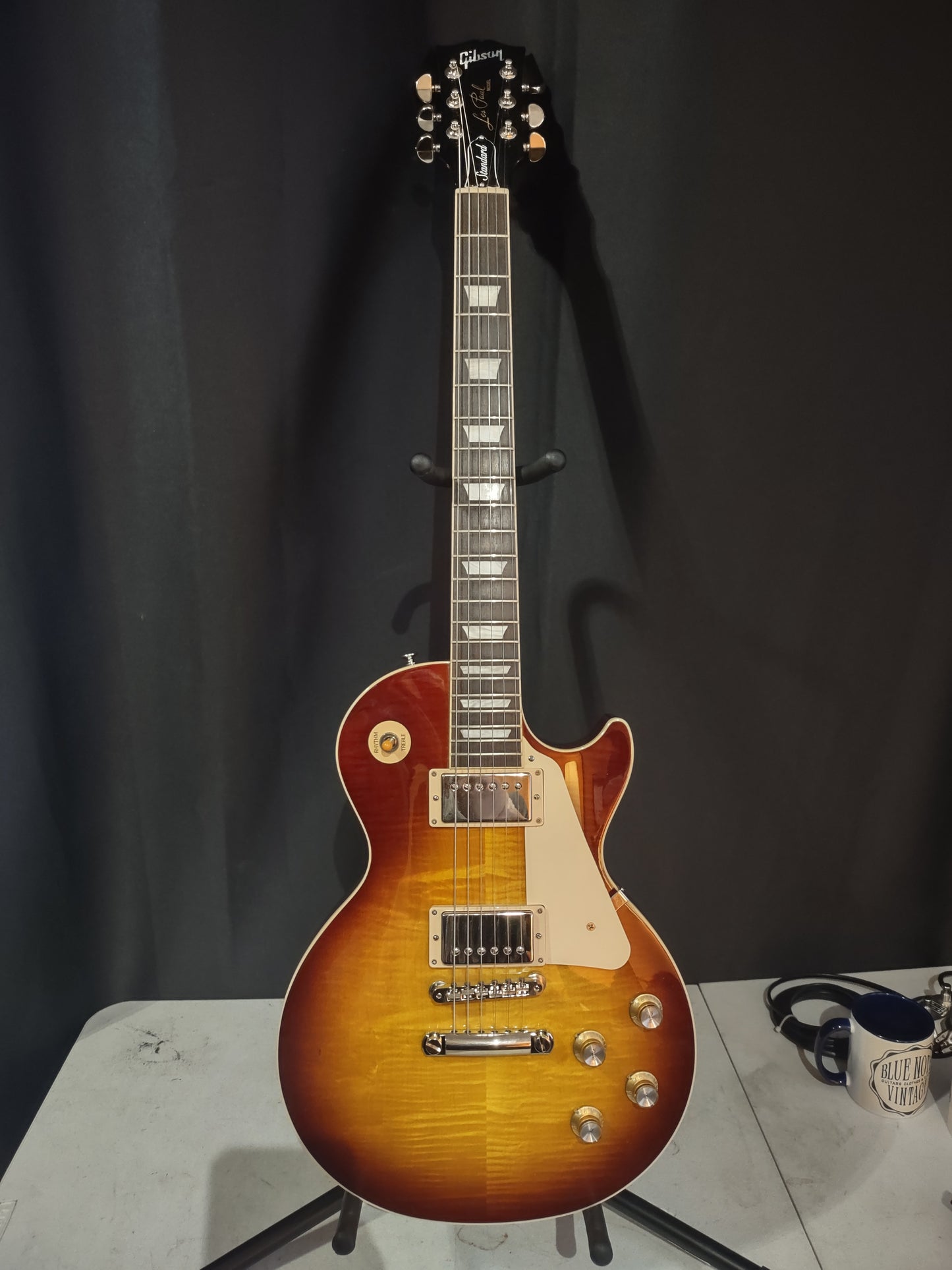Reverb Estimated Value Based on orders for Les Paul Standard '60s 2024 -  Bourbon Burst in Excellent Condition