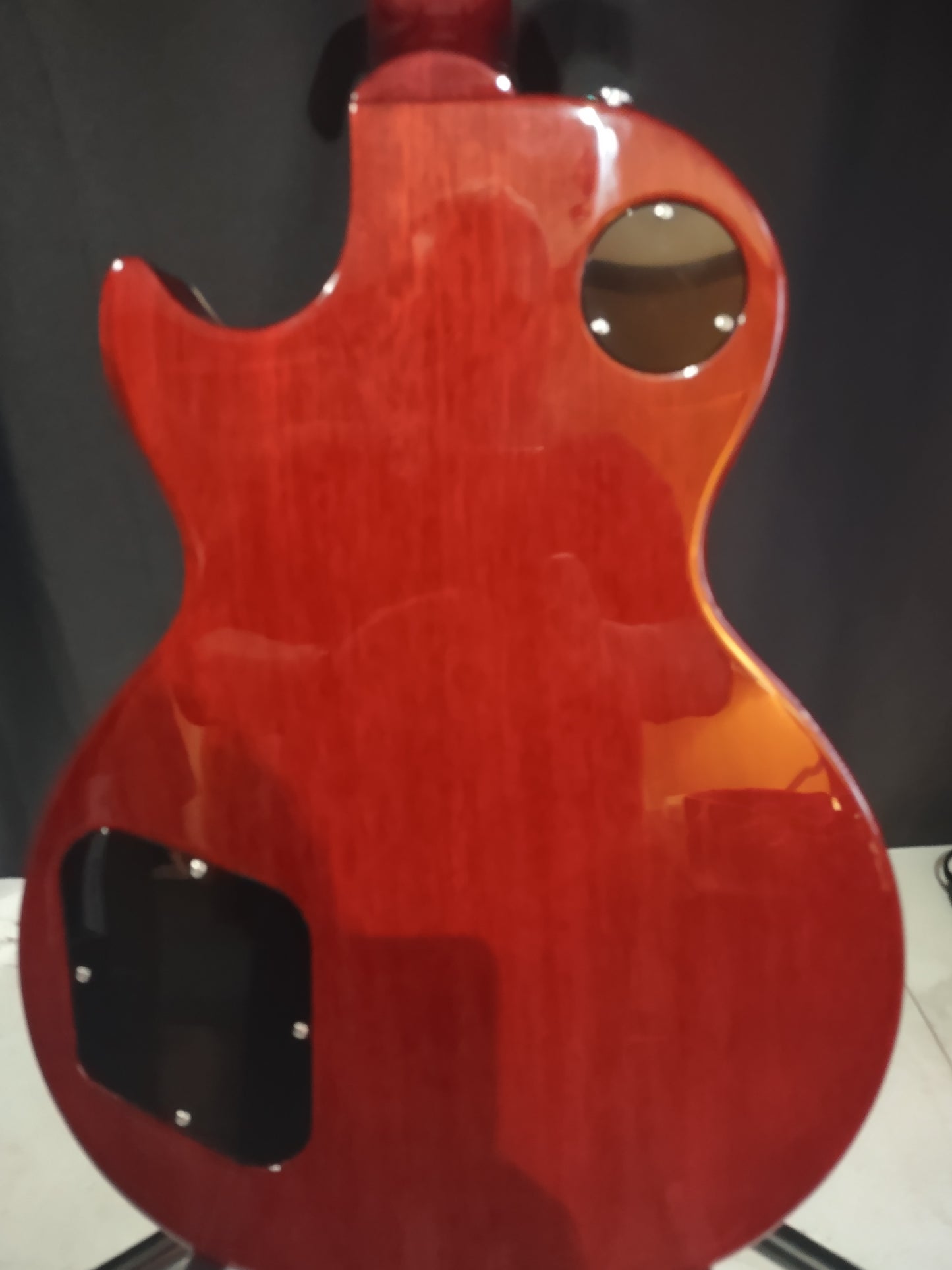 Reverb Estimated Value Based on orders for Les Paul Standard '60s 2024 -  Bourbon Burst in Excellent Condition