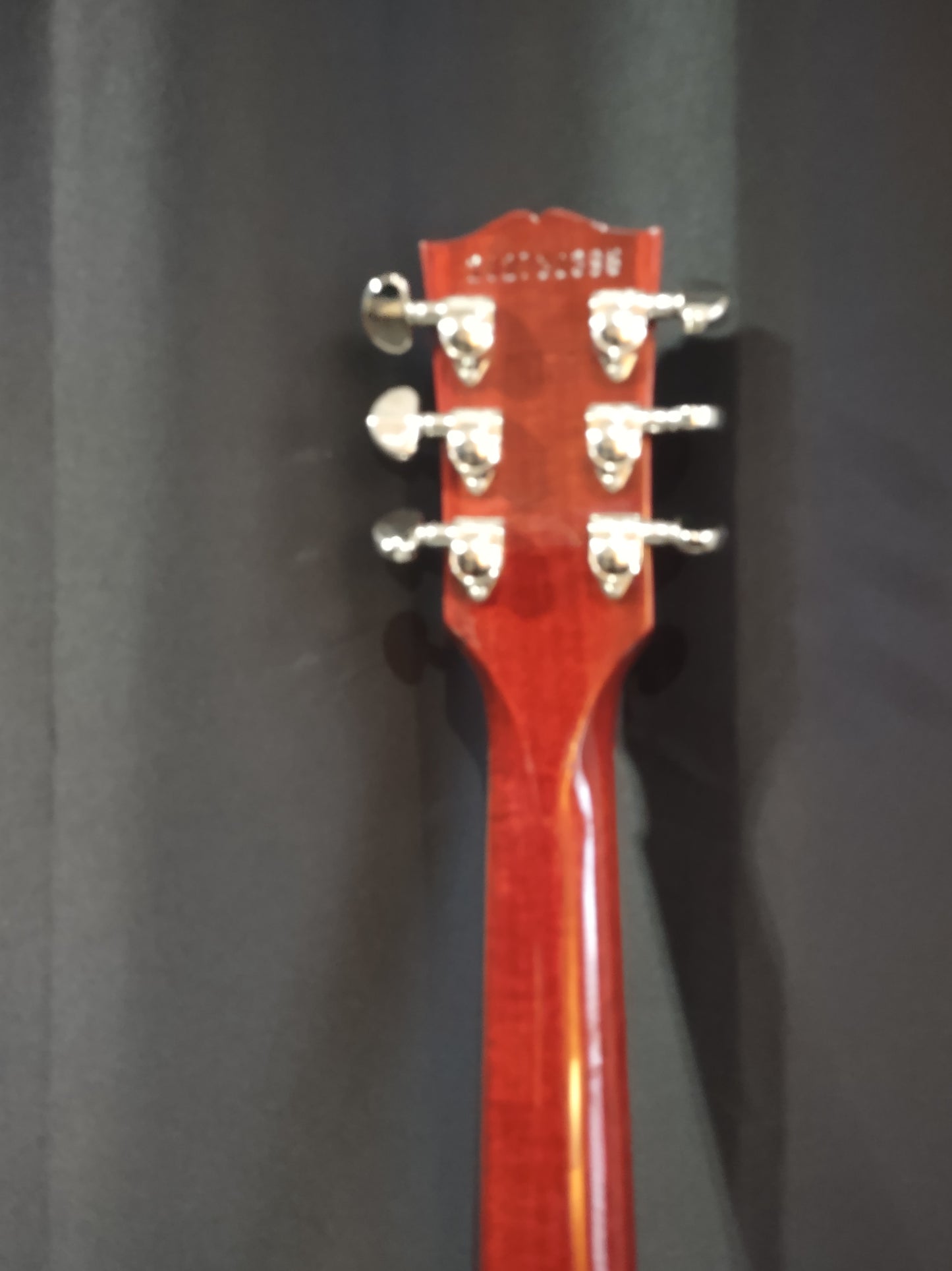 Reverb Estimated Value Based on orders for Les Paul Standard '60s 2024 -  Bourbon Burst in Excellent Condition