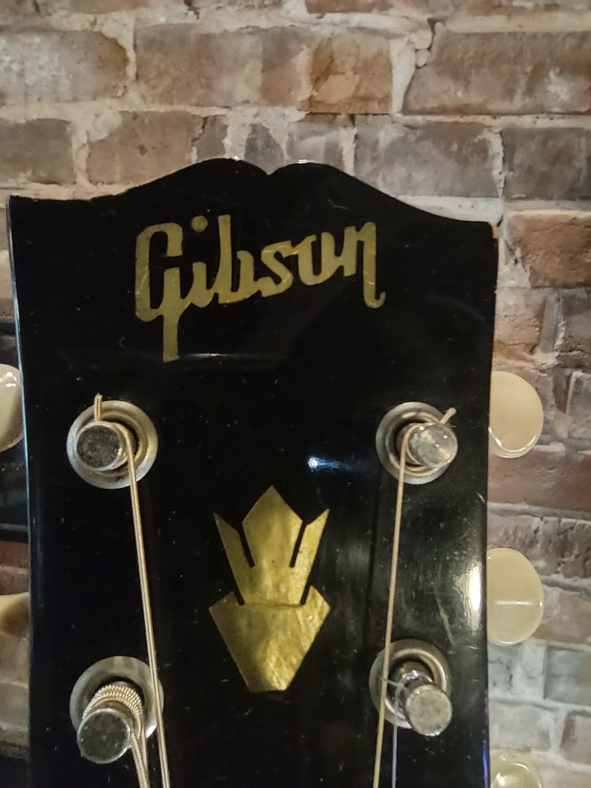 1963 Gibson Southern Jumbo with original case