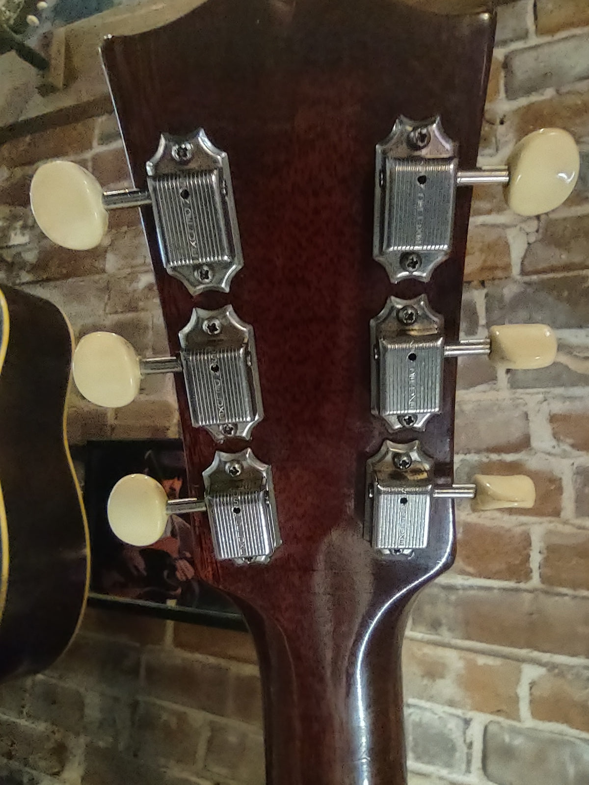 1963 Gibson Southern Jumbo with original case