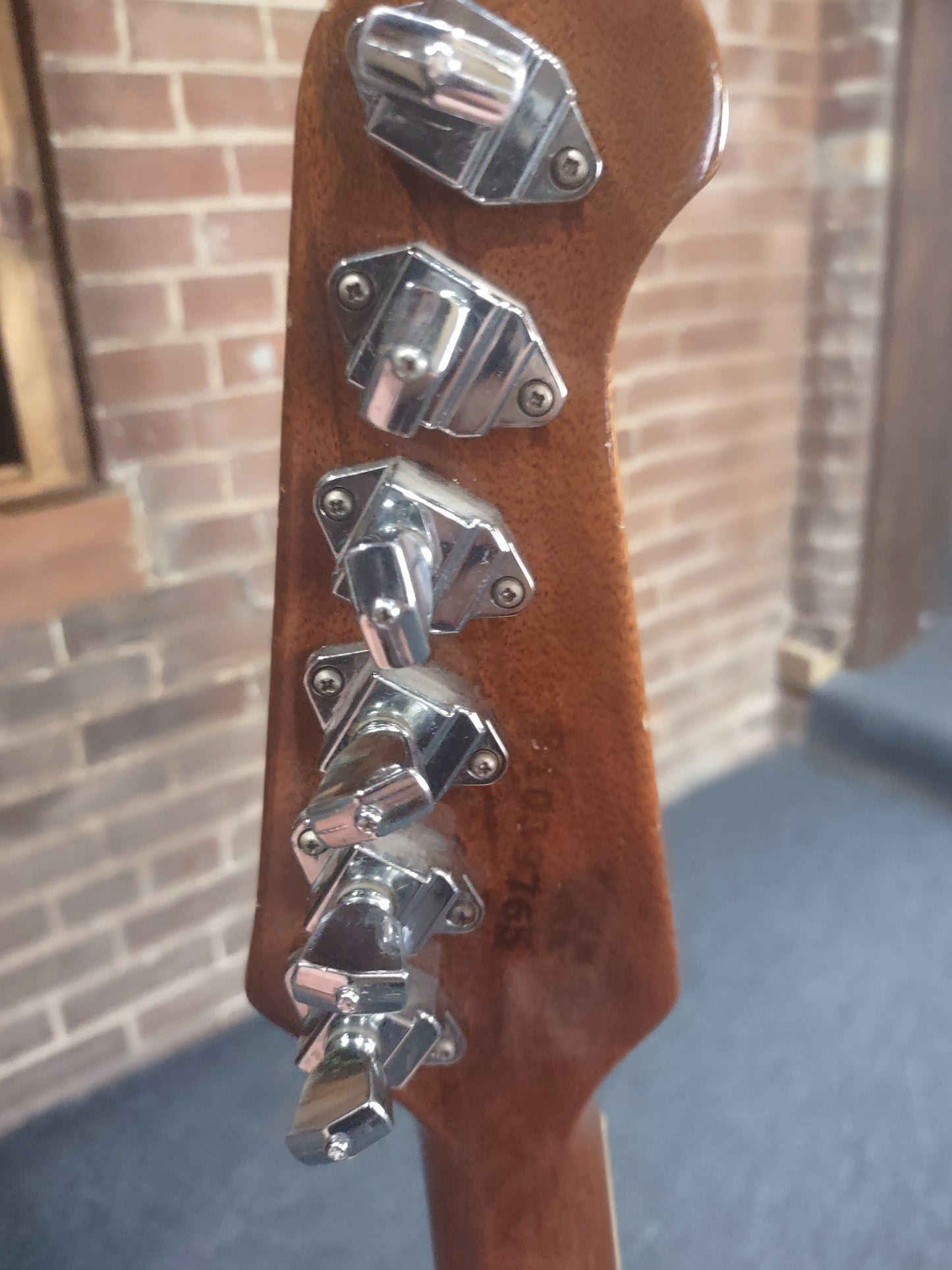 Gibson Firebird V 1999 reveerse body - neck through - OHSC