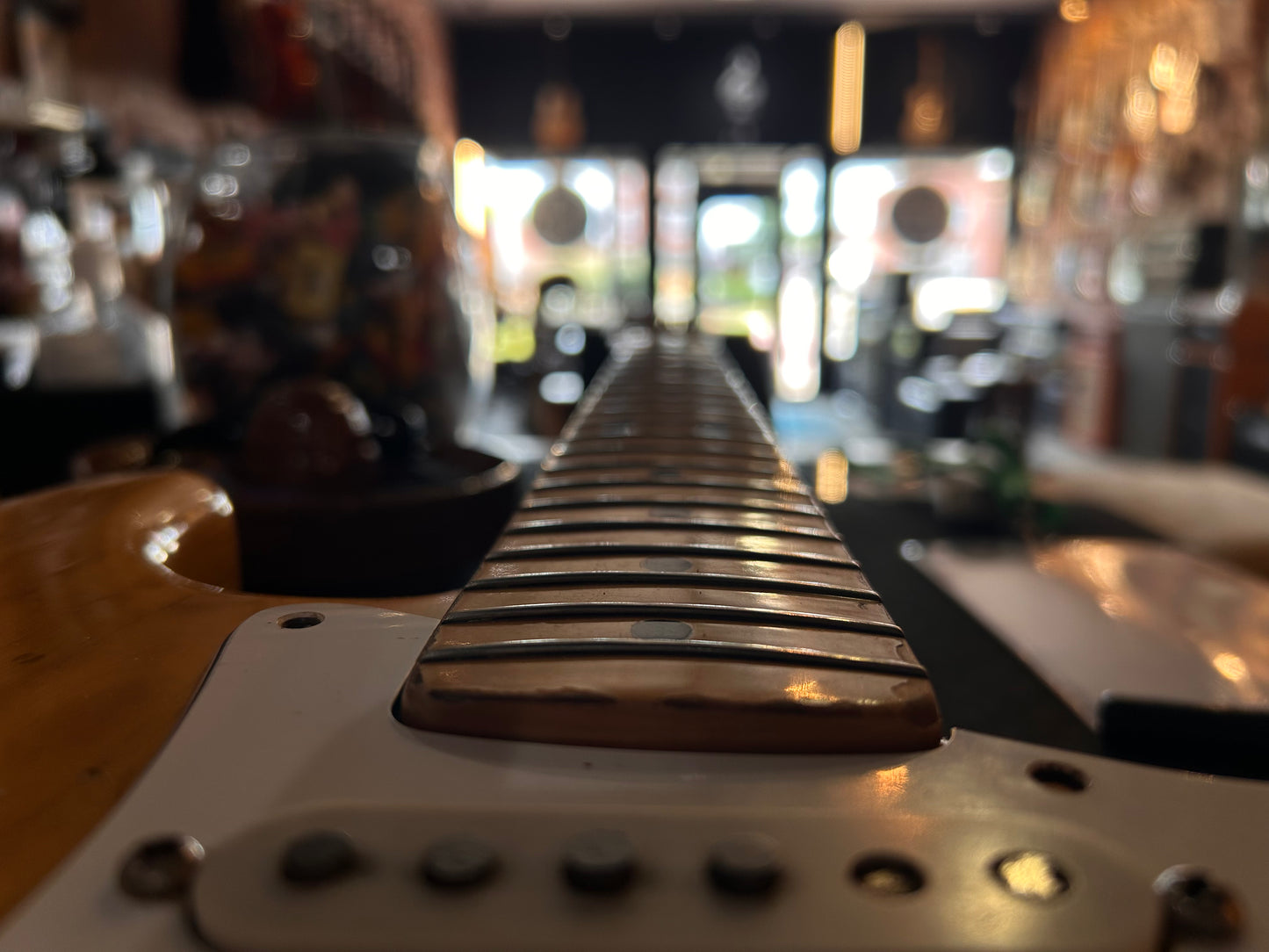 Fender Stratocaster Natural   1974. with case