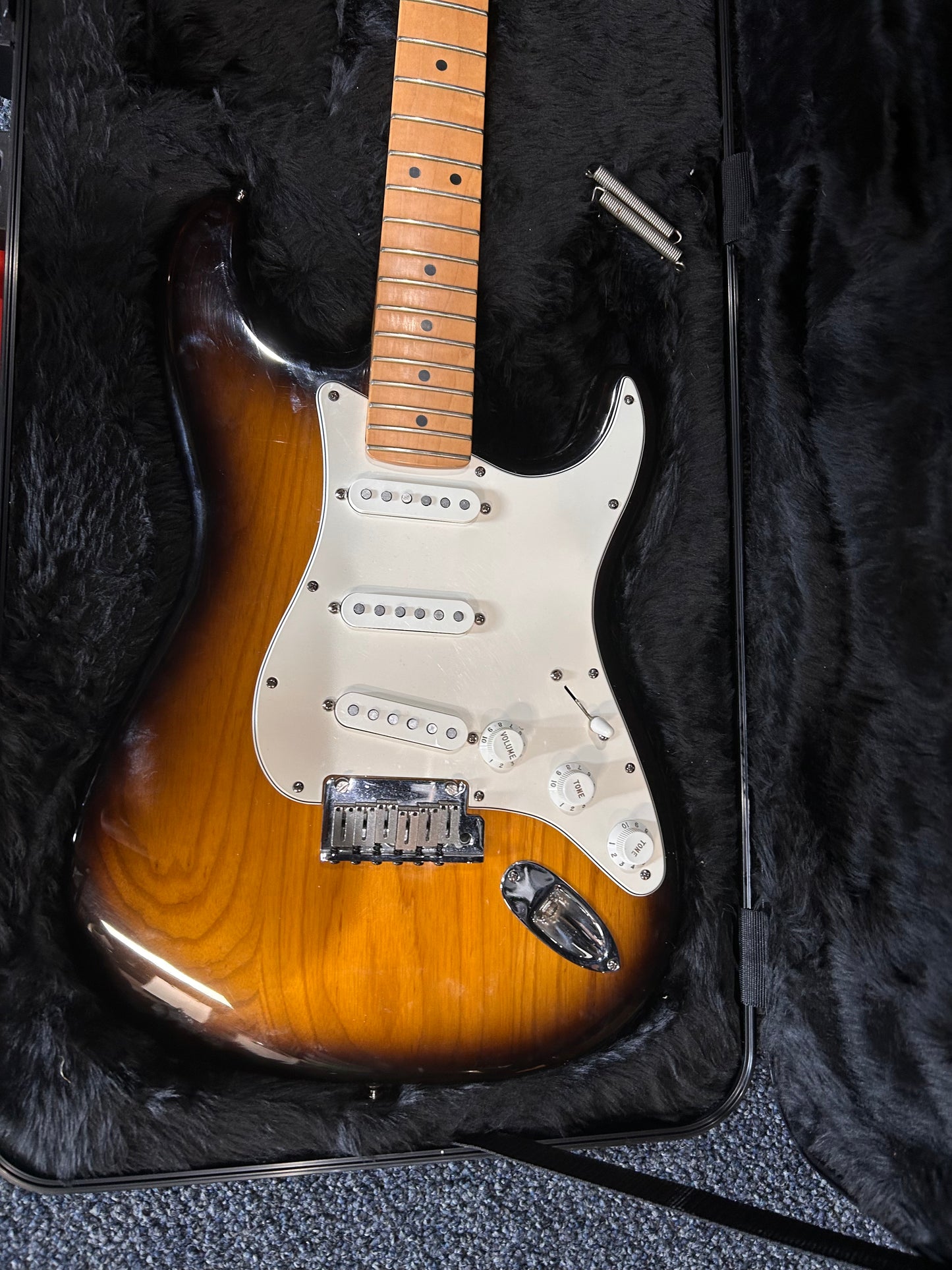 Fender Stratocaster Deluxe. 2001