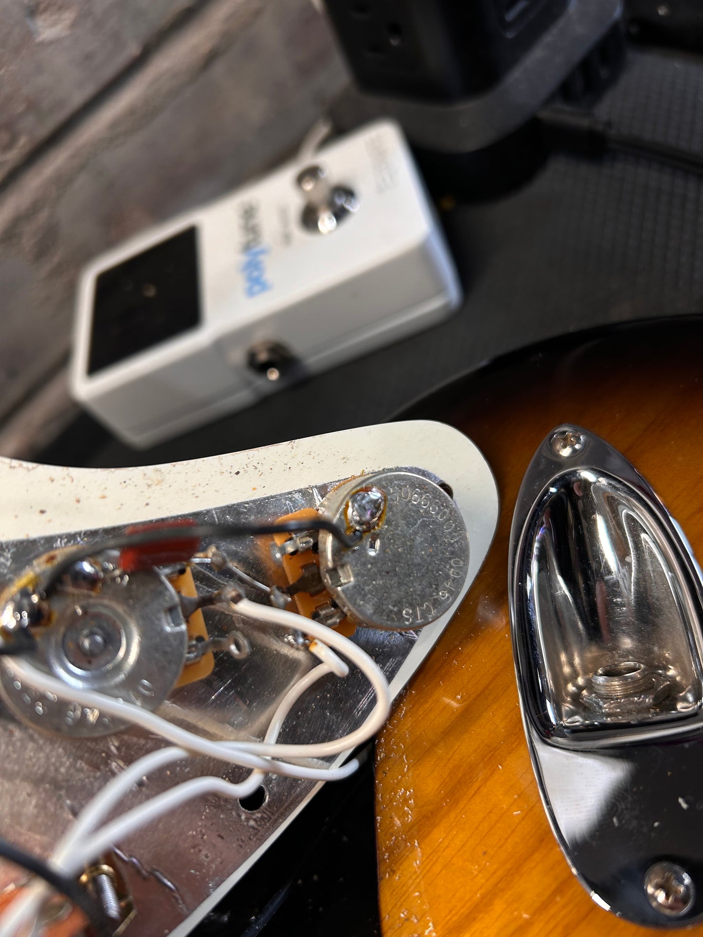 Fender Stratocaster Deluxe. 2001