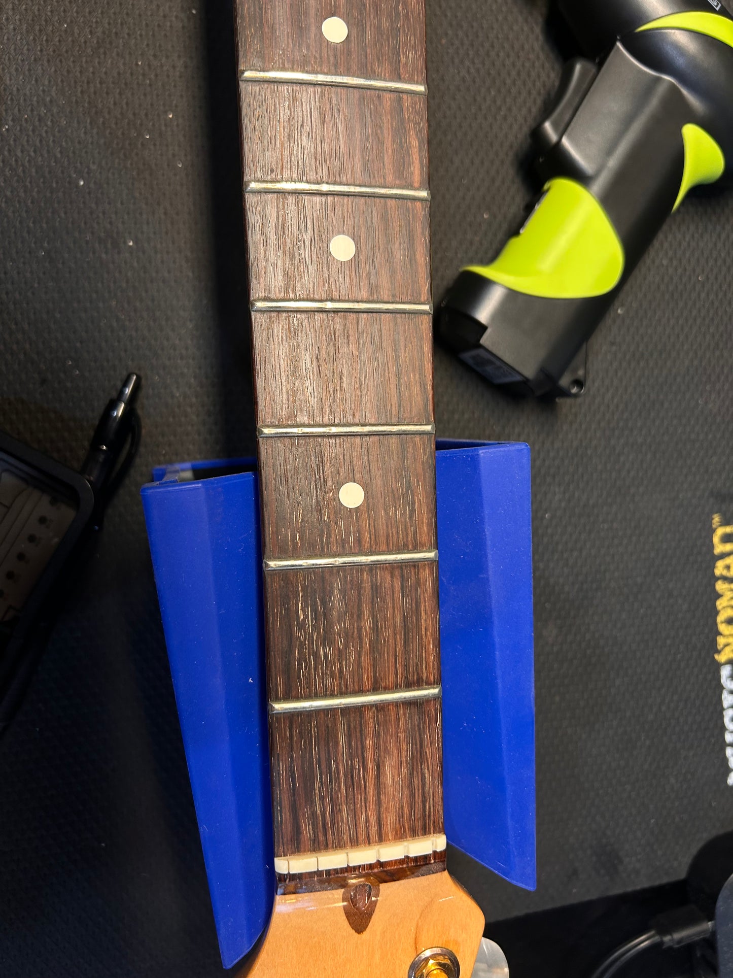 Fender Stratocaster Elite Gold. 1983