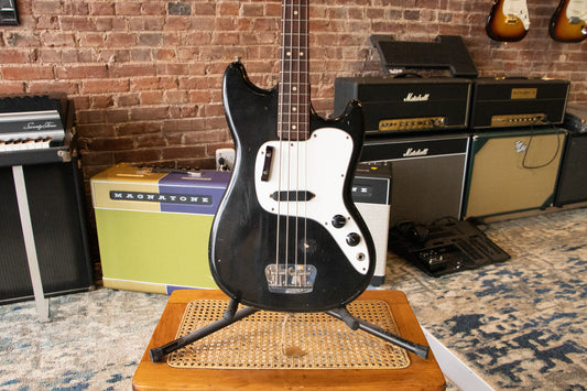 1976 Fender Musicmaster Bass