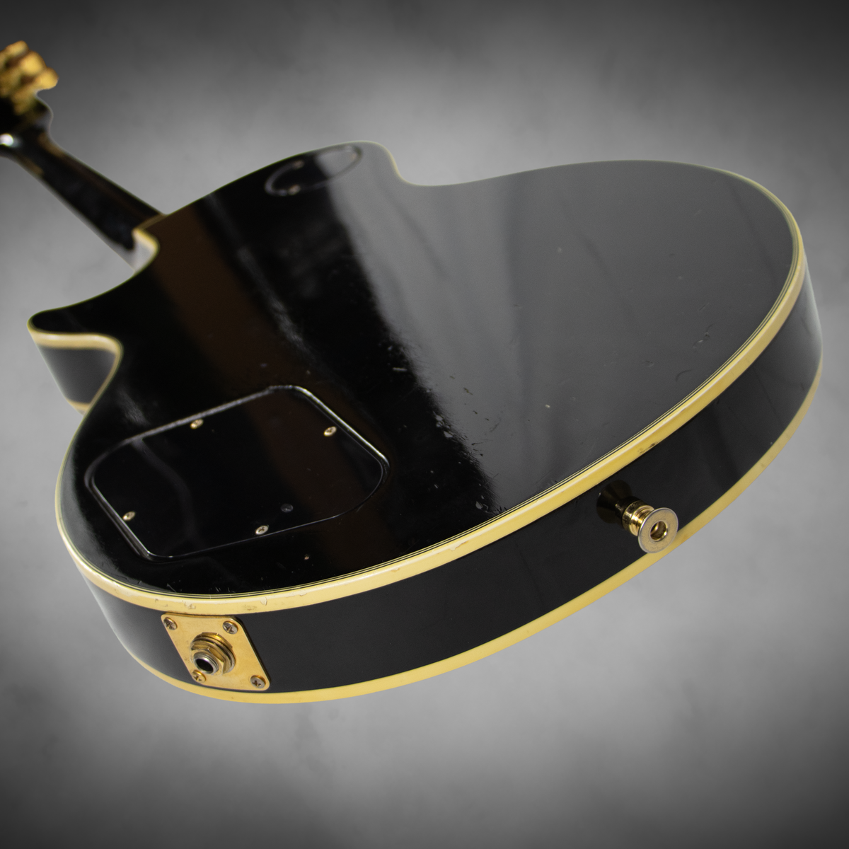 Gibson Les Paul. 1977 Custom Ebony.  with OHSC
