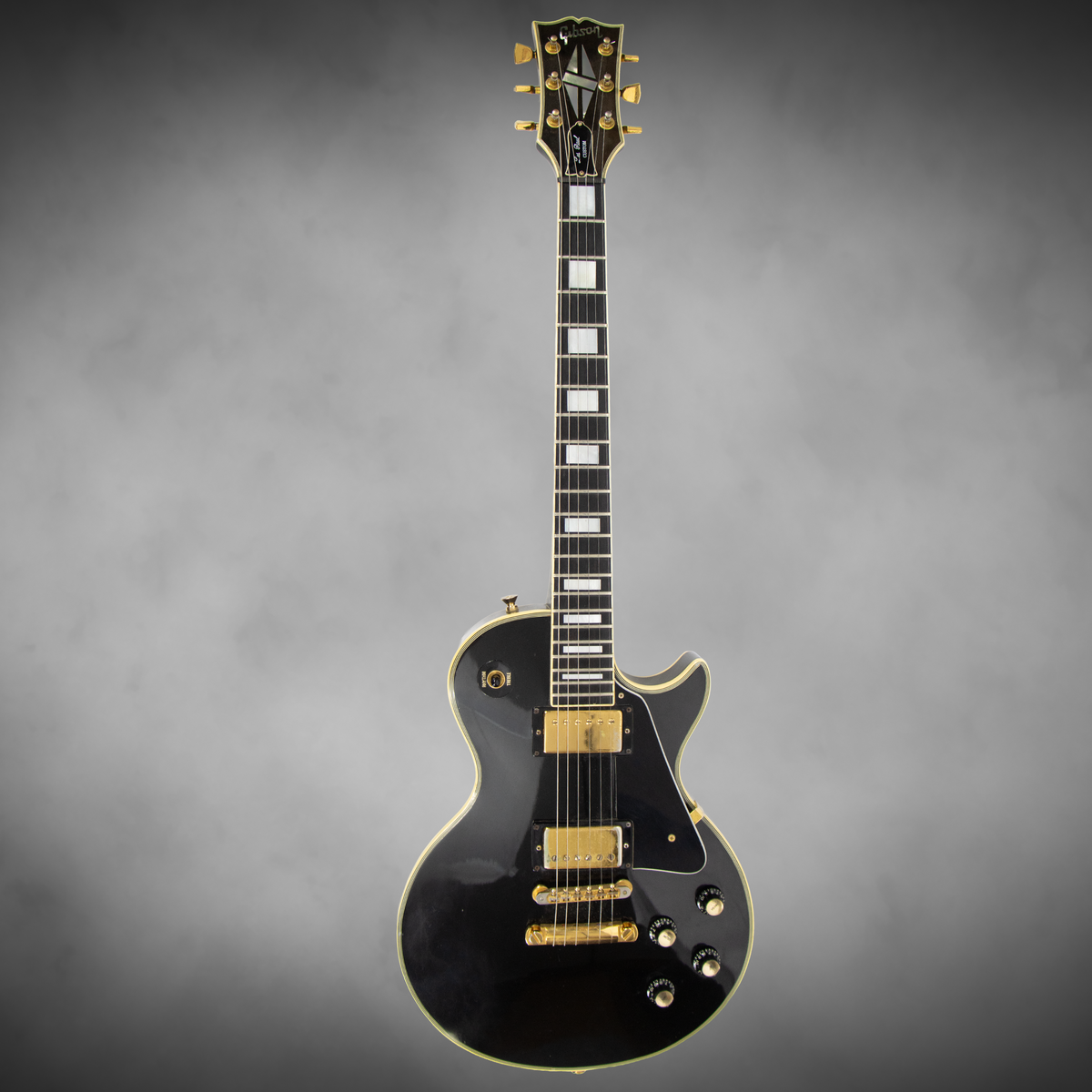 Gibson Les Paul. 1977 Custom Ebony.  with OHSC
