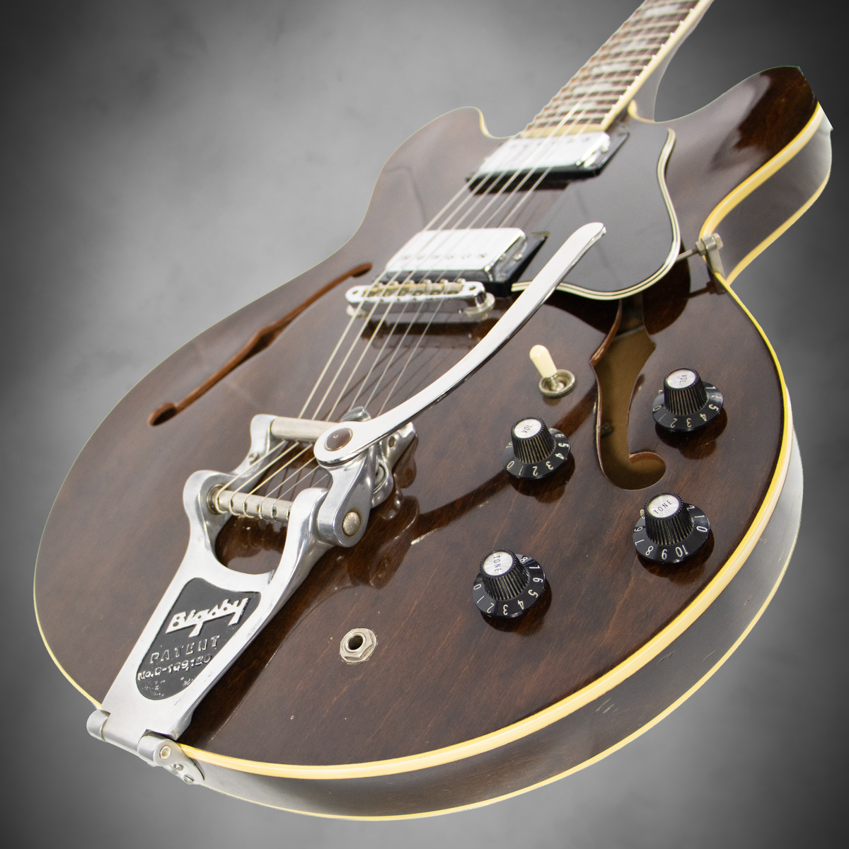 Gibson 335 1969  Brown with Bigsby with OHSC