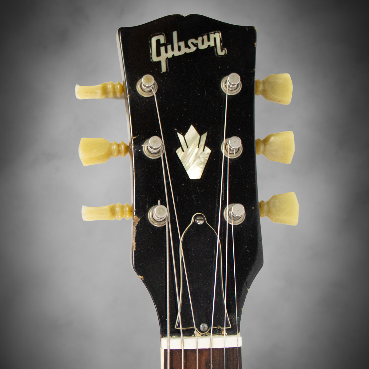 Gibson 335 1969  Brown with Bigsby with OHSC