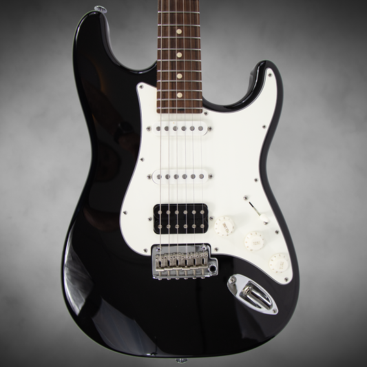 Shur Classic Strat Black with Gig Bag
